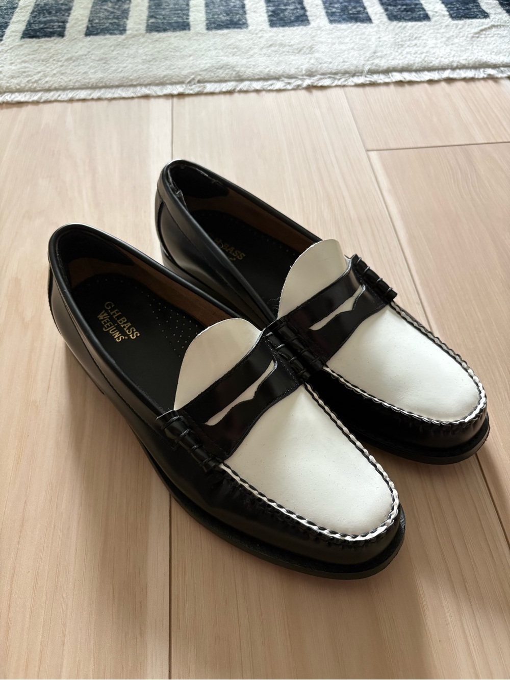 G.H. Bass & Co. Black and White Two-Tone Penny Loafers - Men SIZE 10